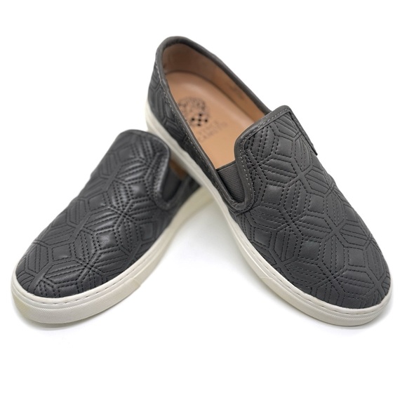 Vince Camuto Bianna Embossed Slip-On Sneakers Power Grey Size 8 Wide - Picture 1 of 8